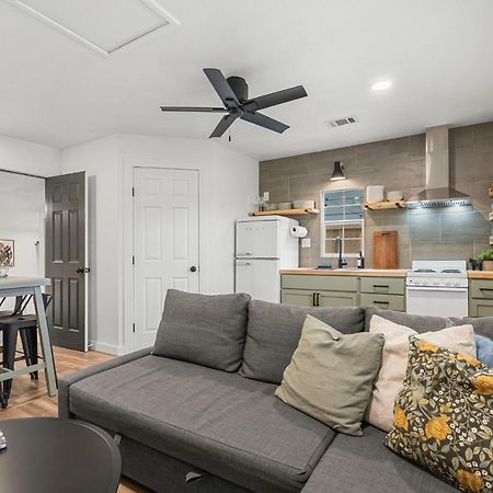 New! The Yellow Door- Downtown Wimberley W/ River Access Extérieur photo