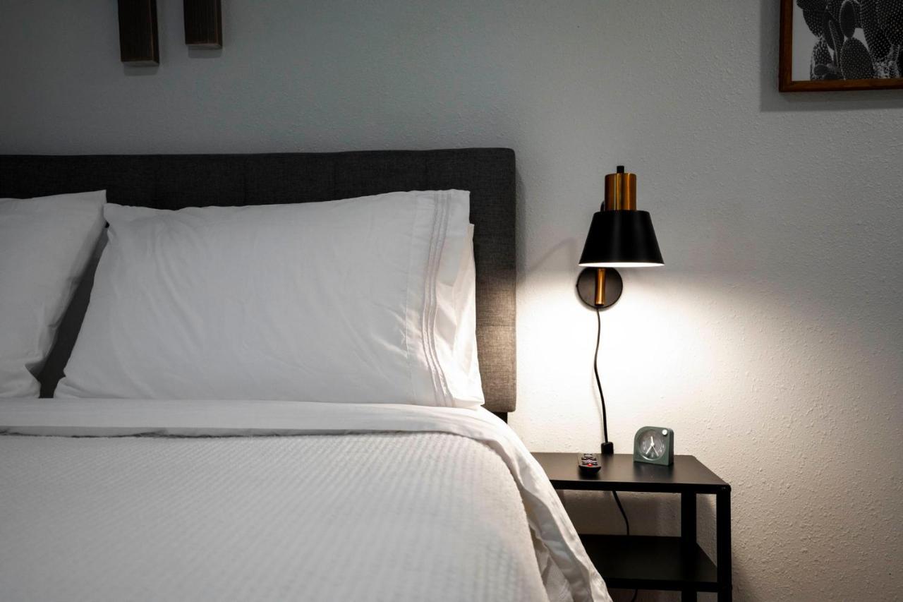New! The Yellow Door- Downtown Wimberley W/ River Access Extérieur photo