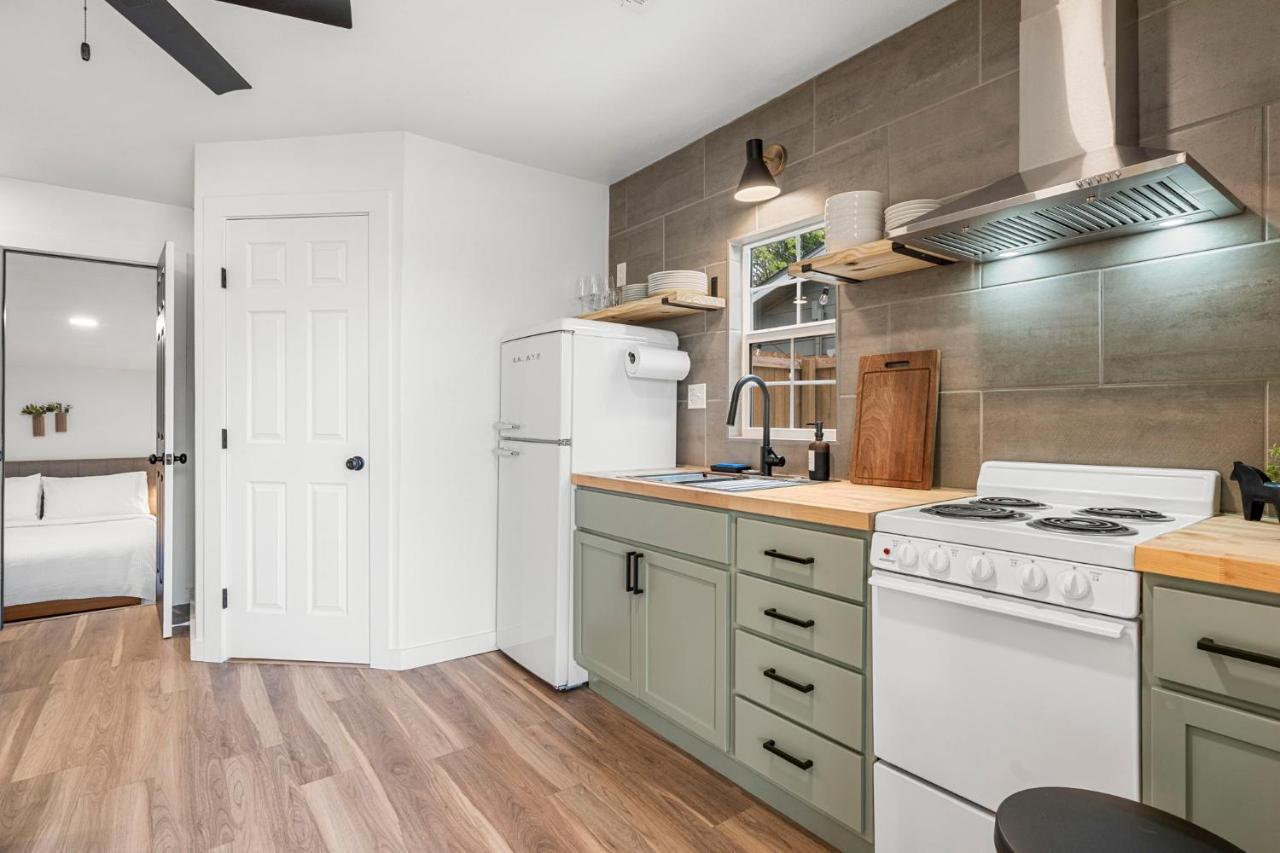 New! The Yellow Door- Downtown Wimberley W/ River Access Extérieur photo
