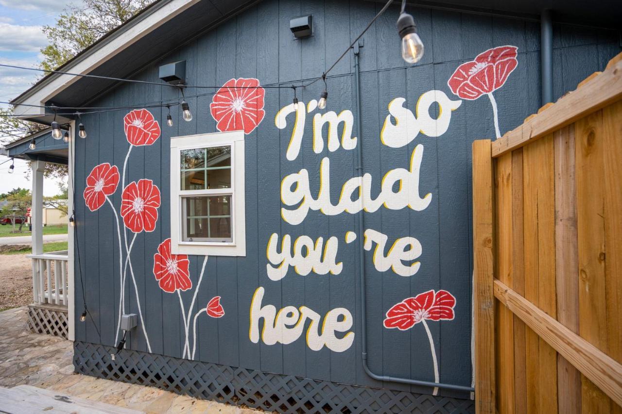 New! The Yellow Door- Downtown Wimberley W/ River Access Extérieur photo