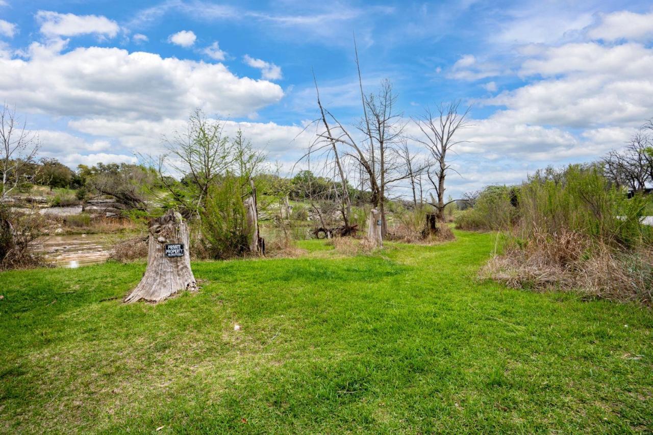 New! The Yellow Door- Downtown Wimberley W/ River Access Extérieur photo